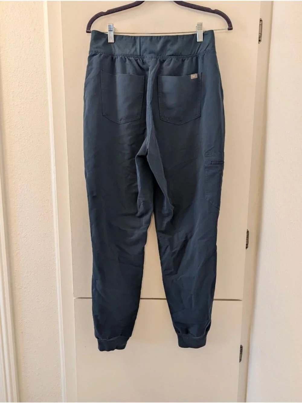 Figs Navy Blue Jogger Scrub Pants With Drawstring Waist & Multiple Pockets For M